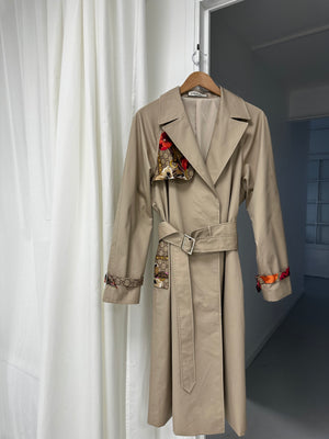 Trench beige flower