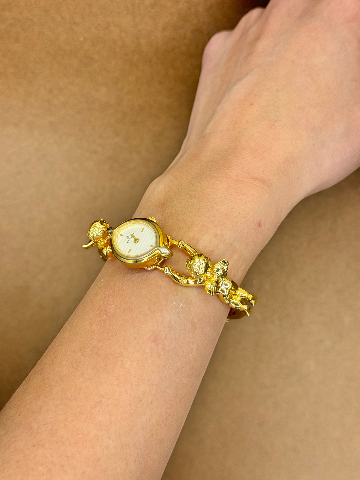 Angol Watch Angel Watch – jeune couture