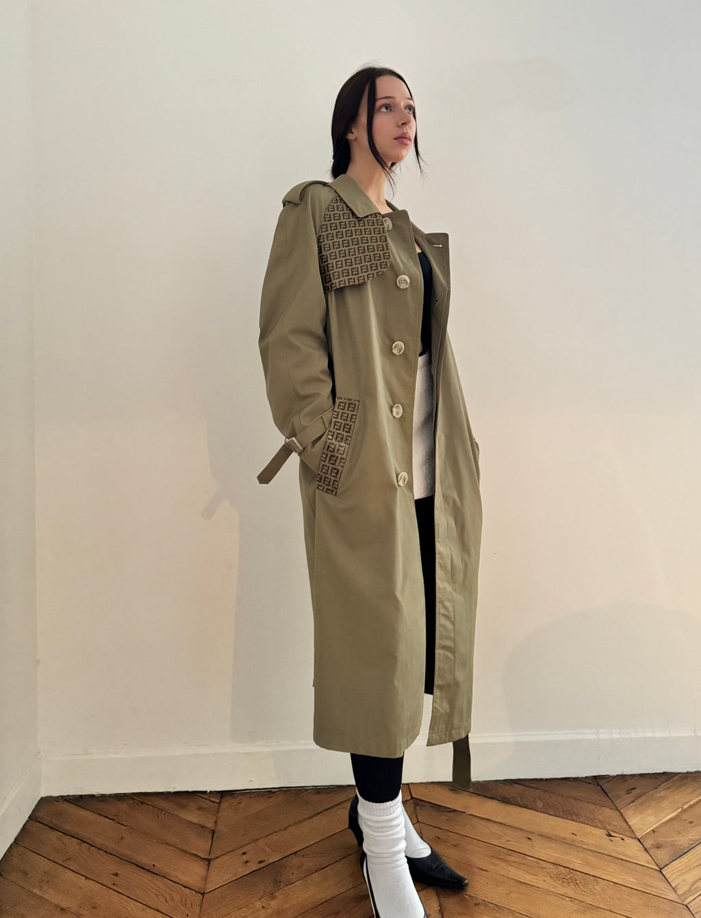 Trench kaki snake