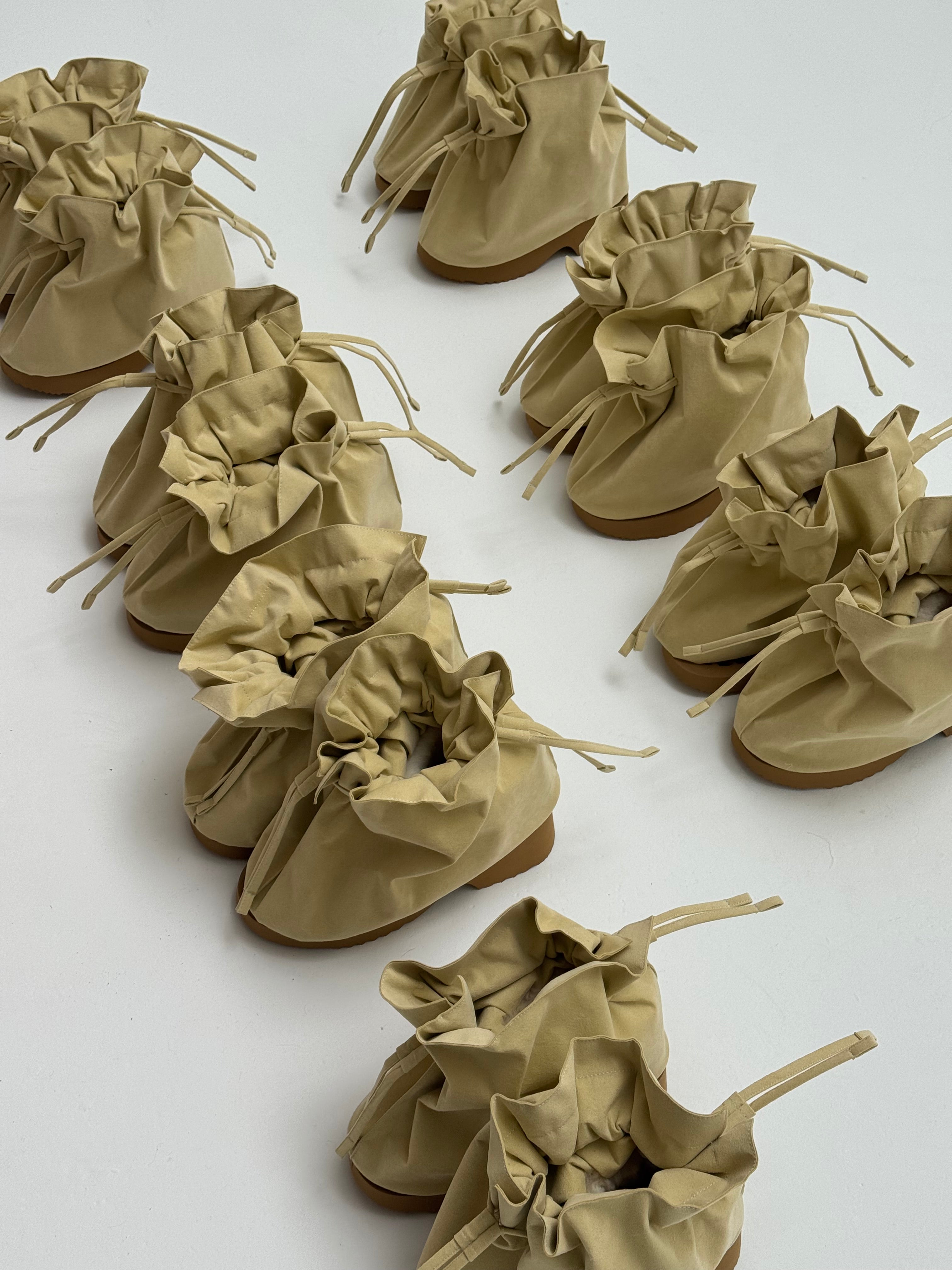 Boots Cream Dust Bag 