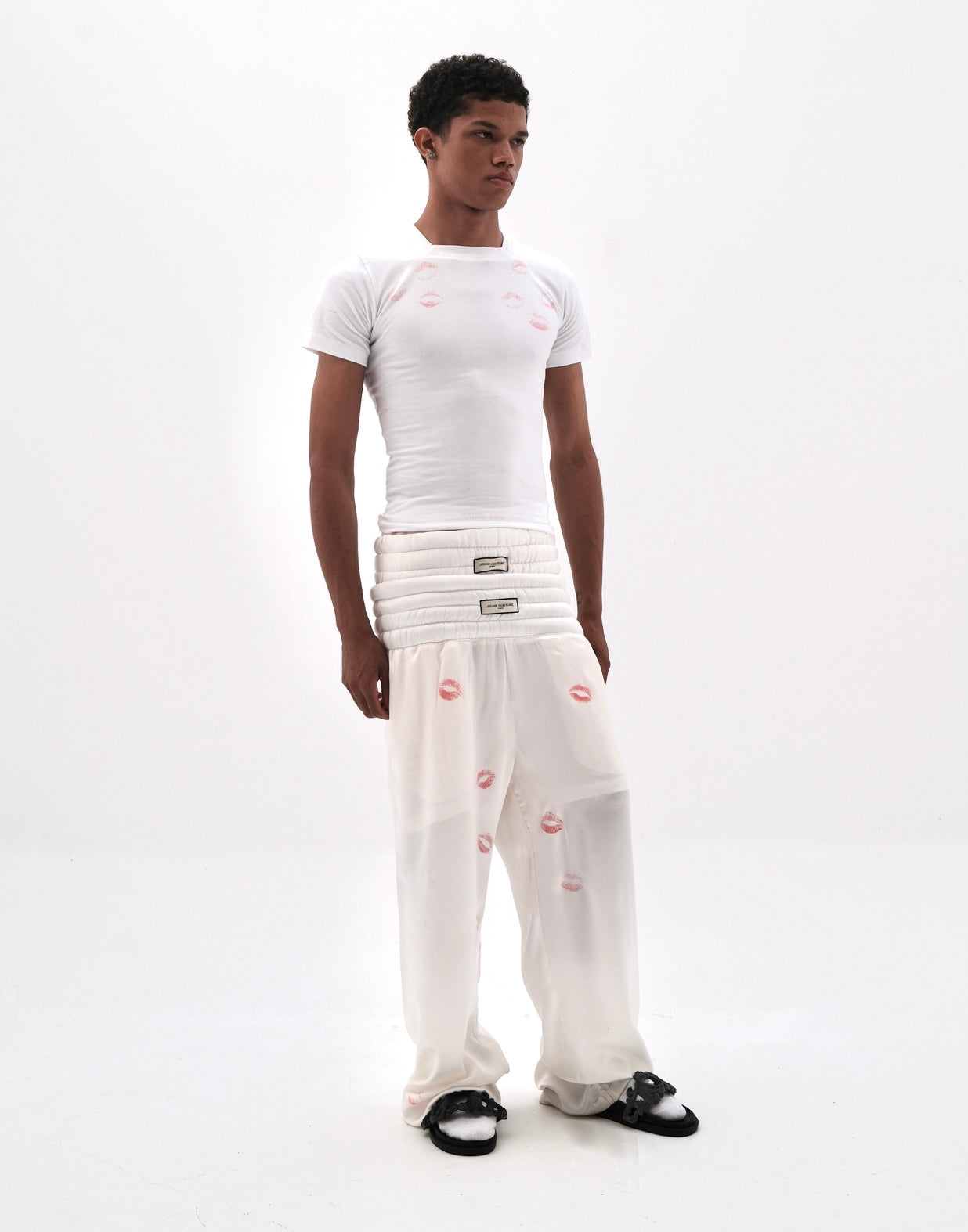 white kiss trousers