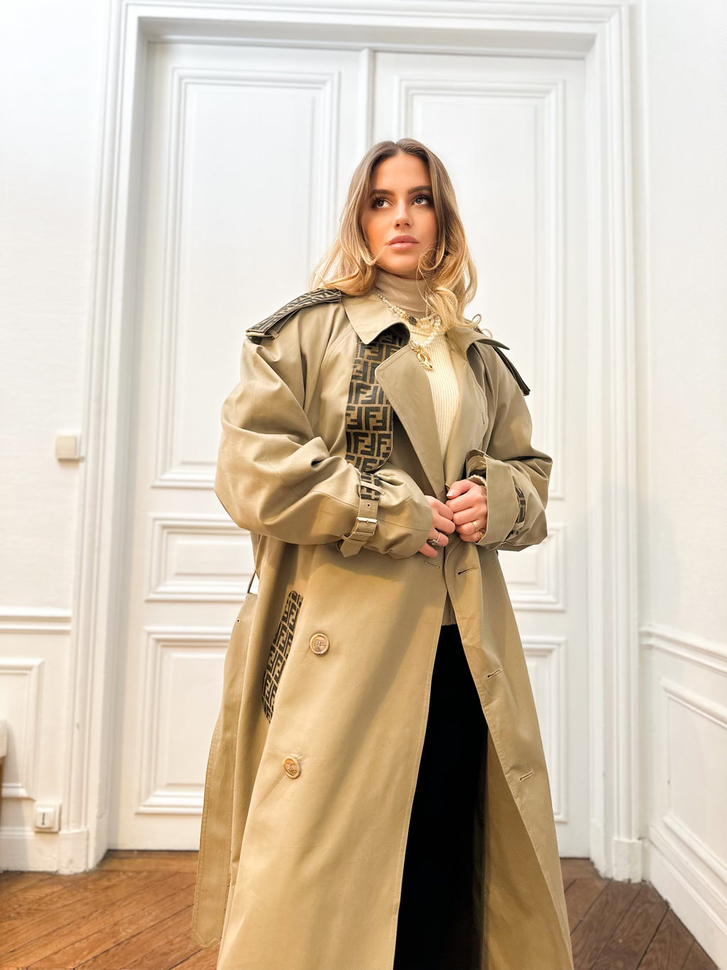 Trench beige lion