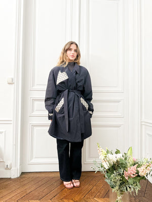 Trench blue night