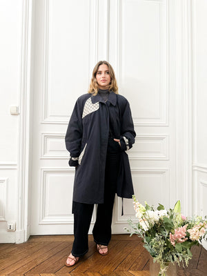 Trench blue night