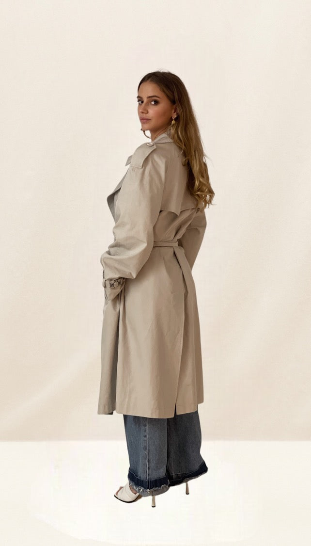 Trench beige stone