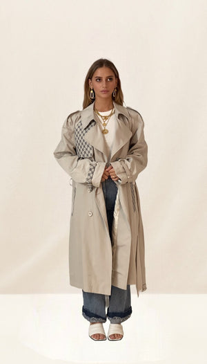 Trench beige stone