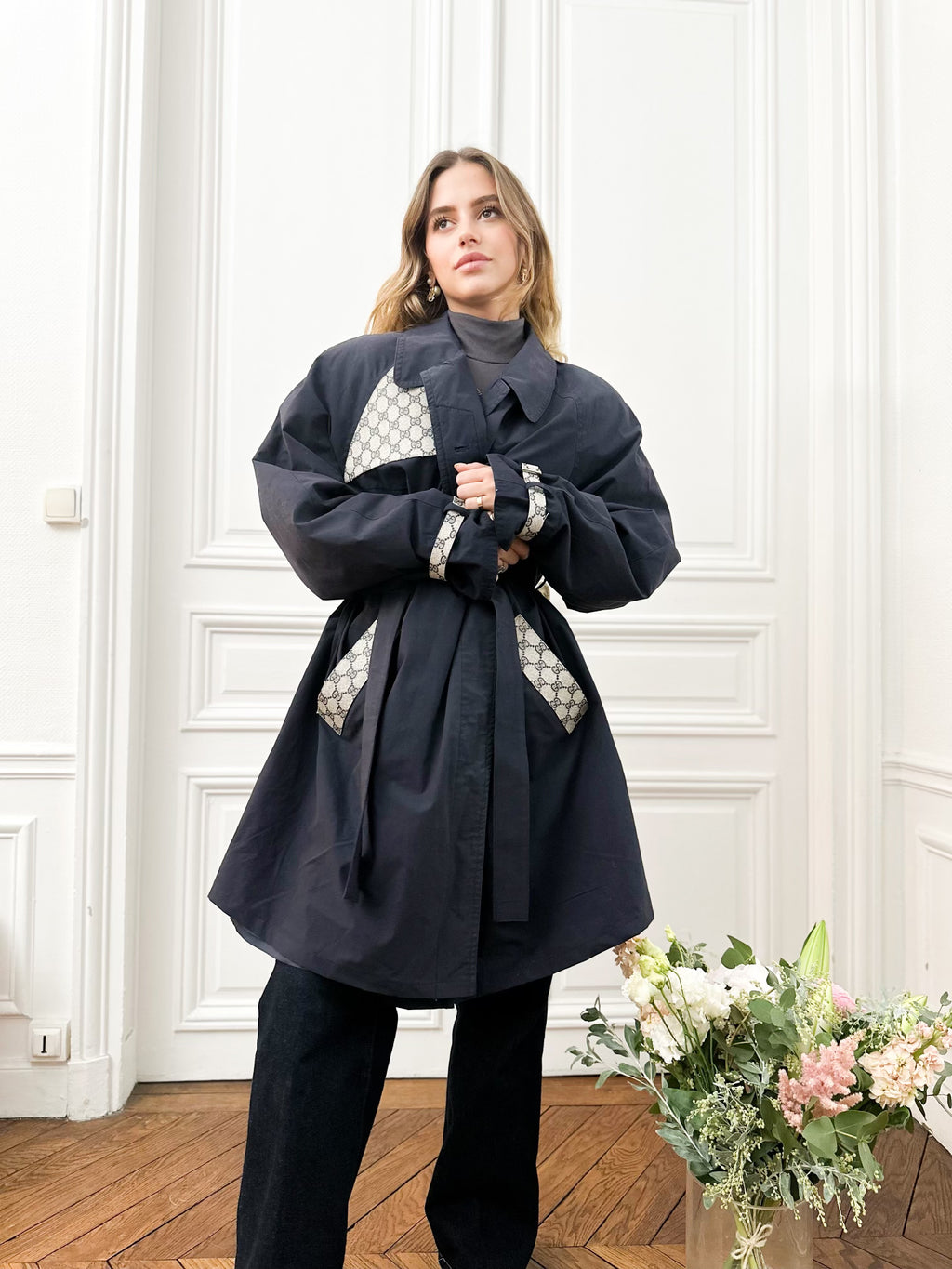 Trench blue night
