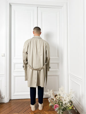 Trench beige tower