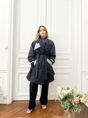 Trench blue night