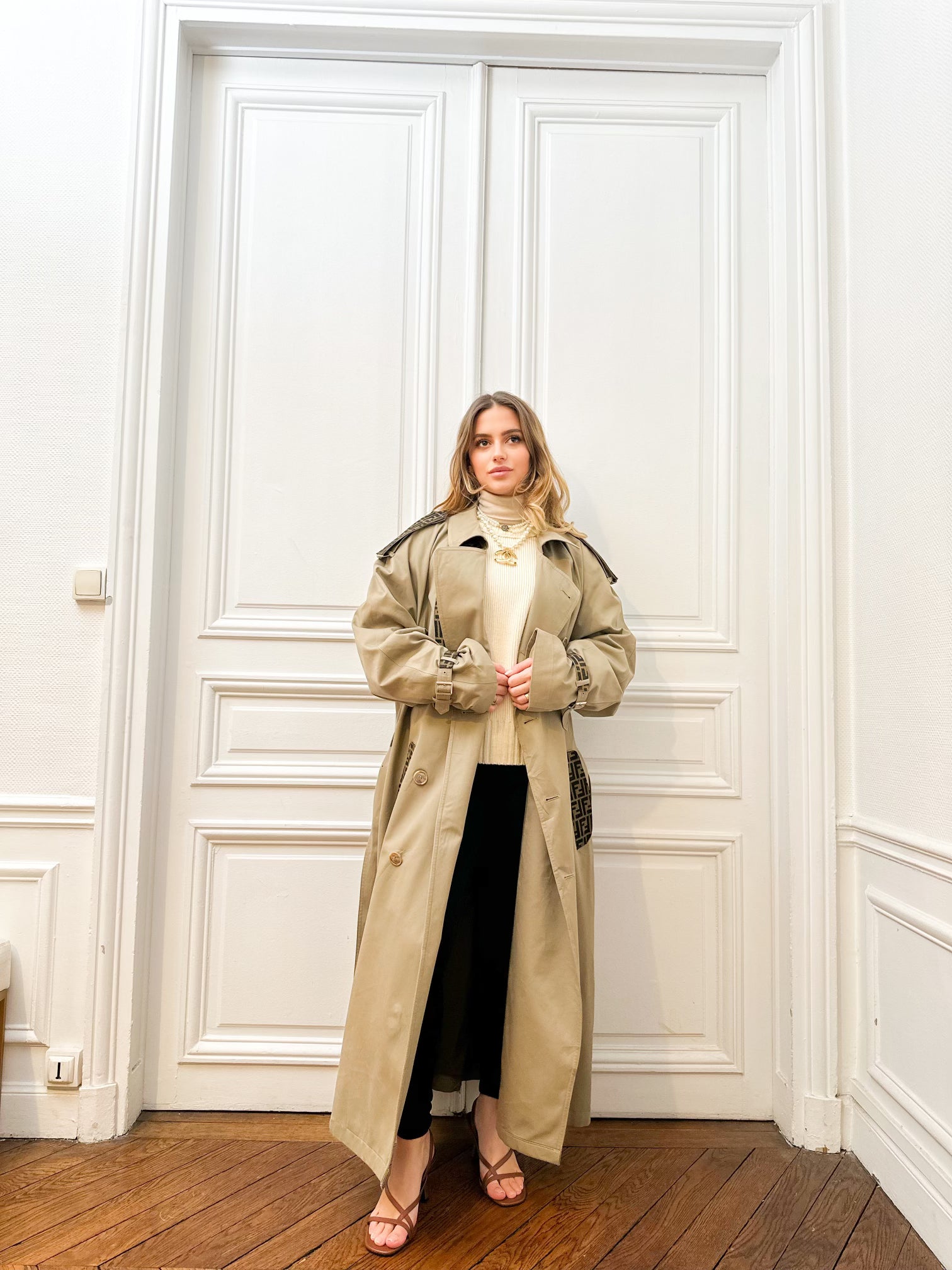 Trench beige lion