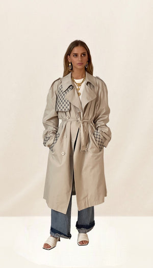Trench beige stone