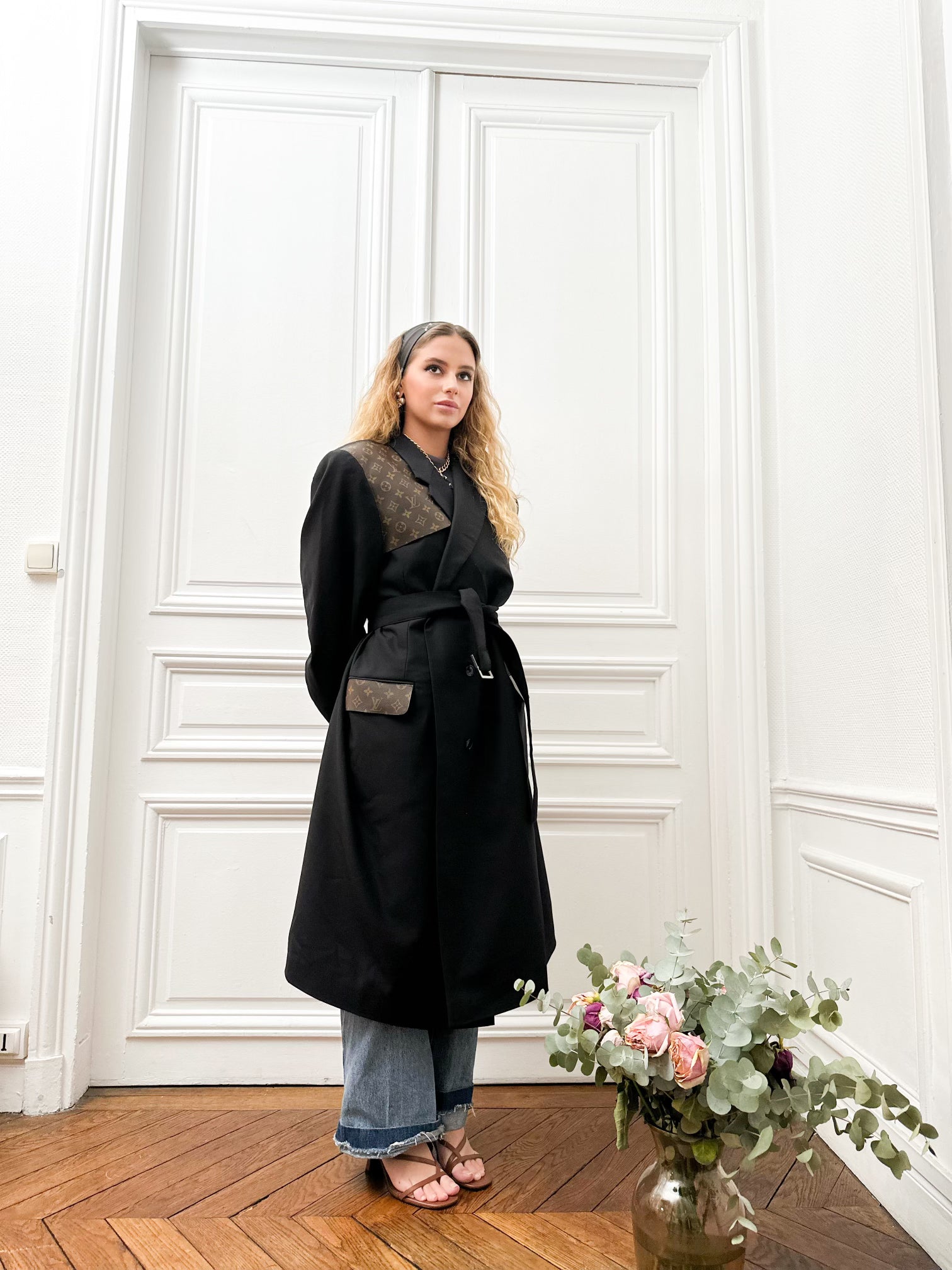 Trench black bond