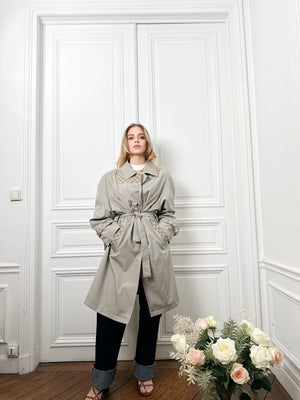 Trench grey lake